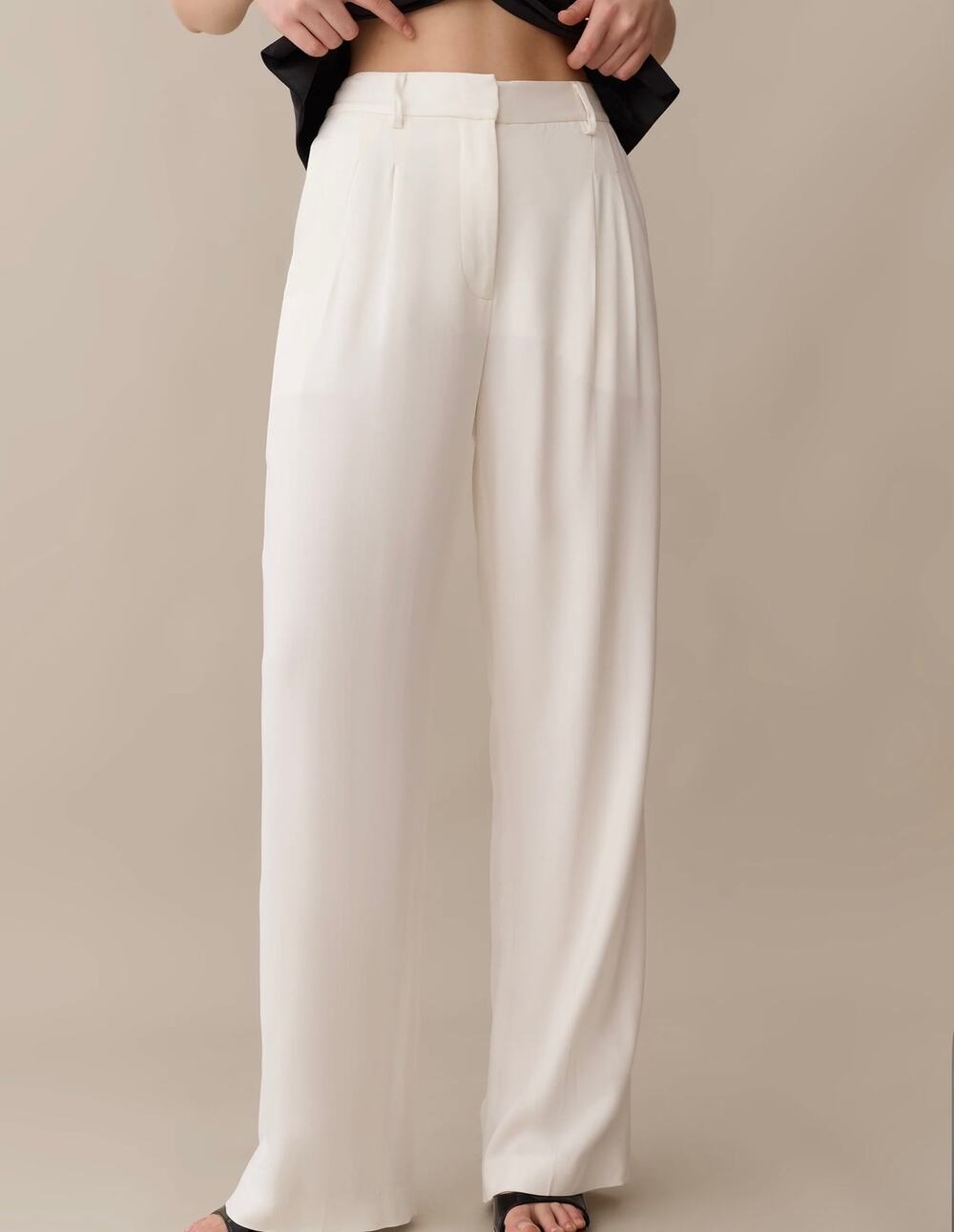 New Caara Ivanna ivory cherry pants few moda $172 sz 2